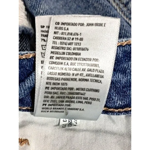 American Eagle Jean Shorts Womens Size 6 Distressed Denim Strigid Mom Short Blue - Picture 11 of 12